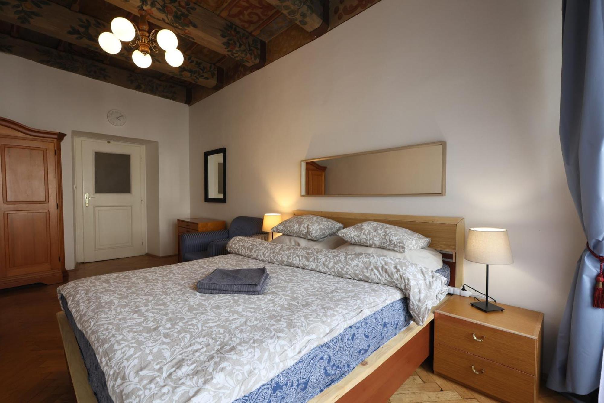Apartmán At The Blue Lion & Parking Assistance Praha Exteriér fotografie