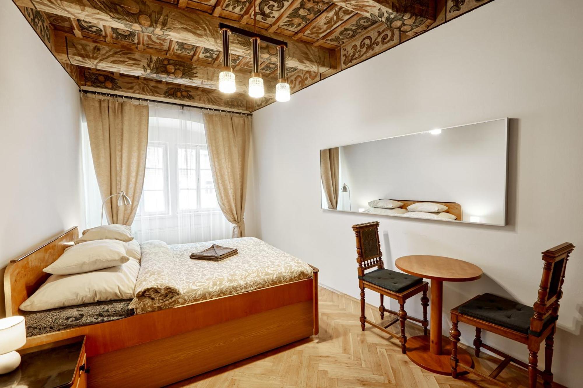 Apartmán At The Blue Lion & Parking Assistance Praha Exteriér fotografie