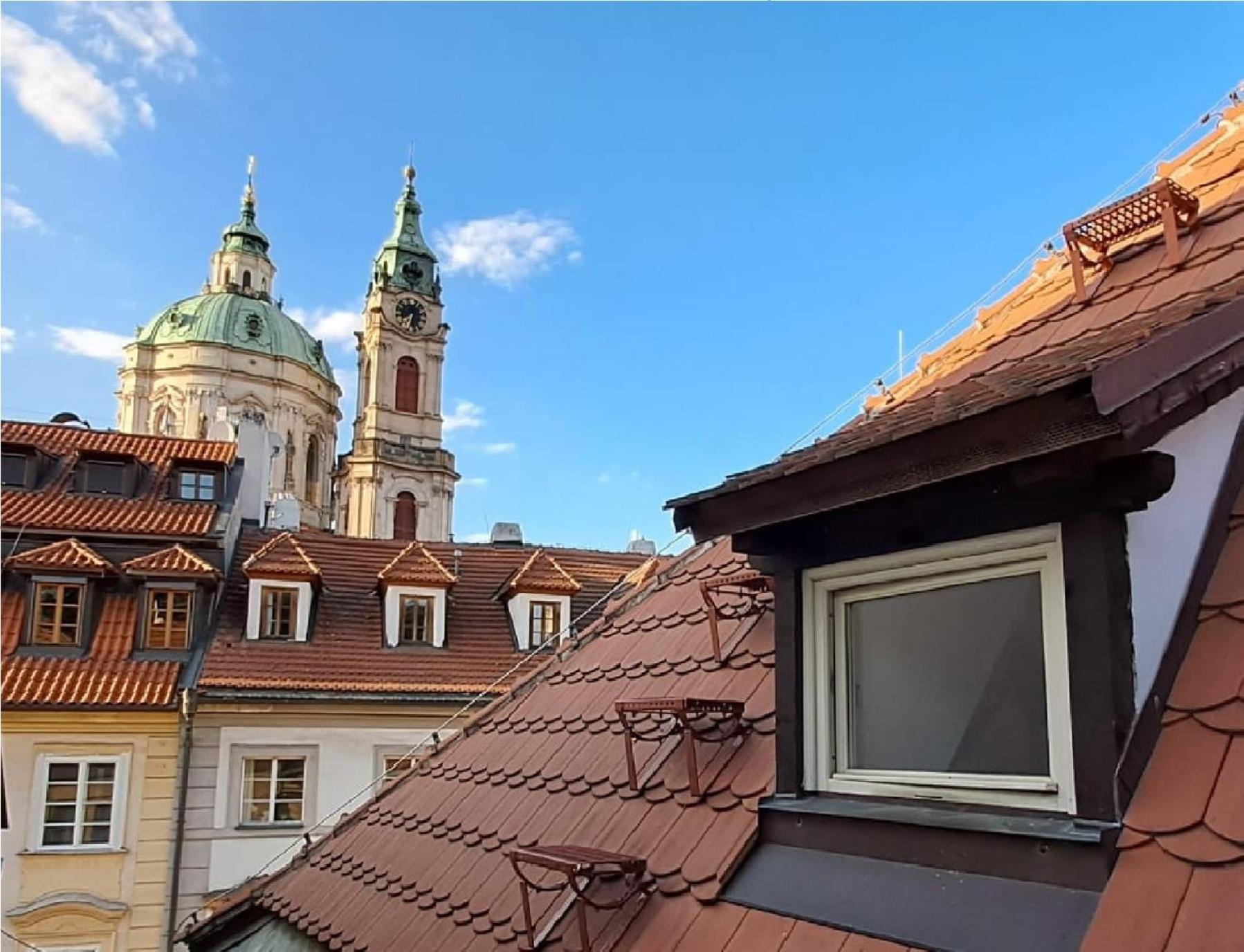 Apartmán At The Blue Lion & Parking Assistance Praha Exteriér fotografie