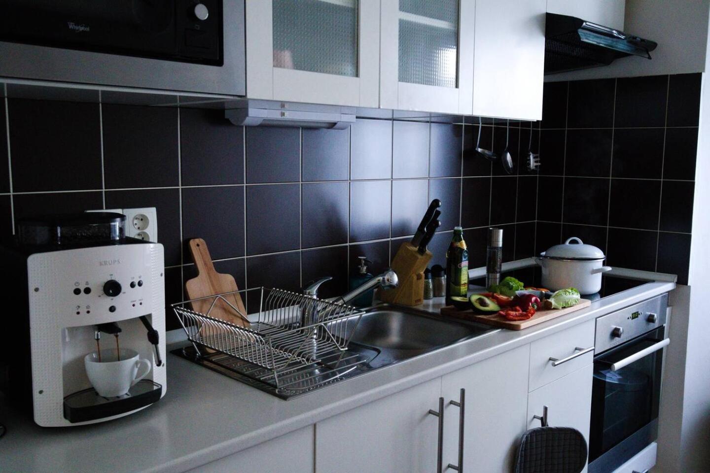 Apartmán At The Blue Lion & Parking Assistance Praha Exteriér fotografie