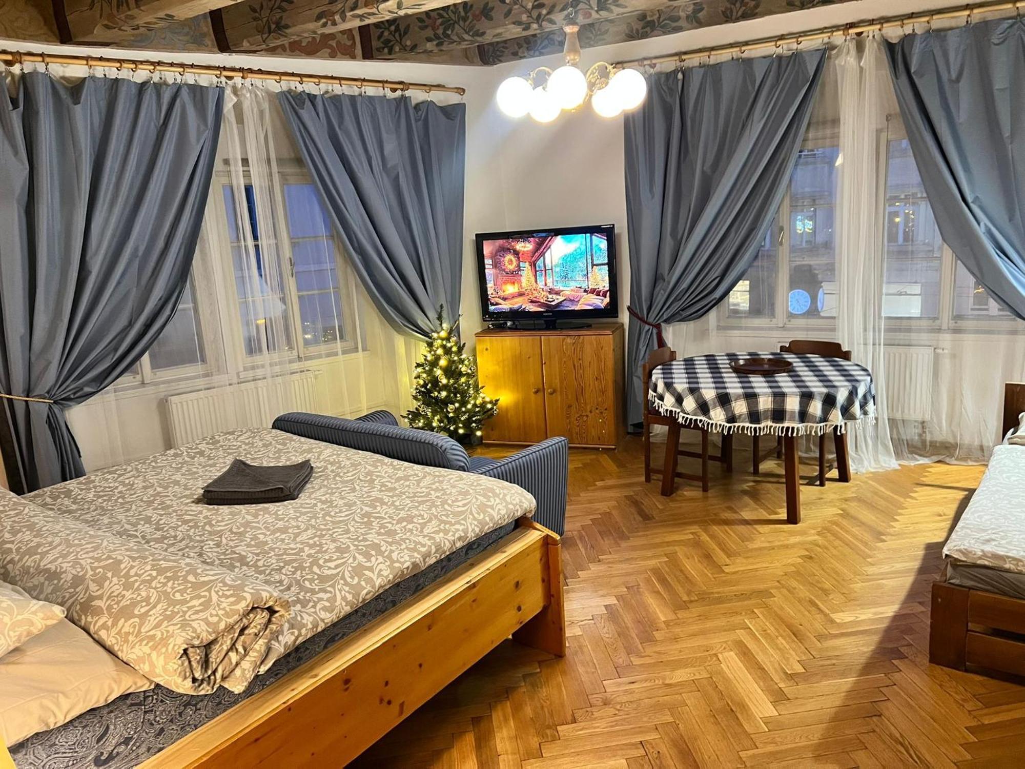 Apartmán At The Blue Lion & Parking Assistance Praha Exteriér fotografie